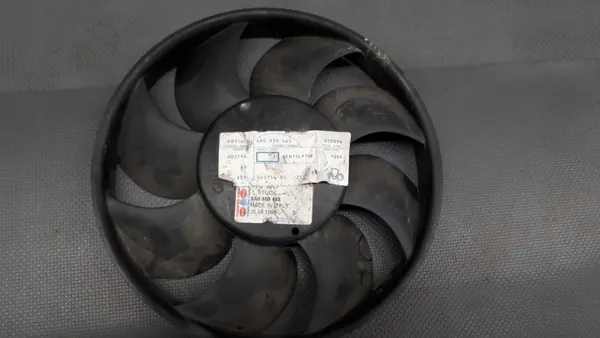 Pale de ventilateur OEM 4A0959465 pour VW T4 2.5 TDI image 3