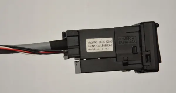 Câble Prise USB OEM 86190-42040 pour Toyota Auris II image 5
