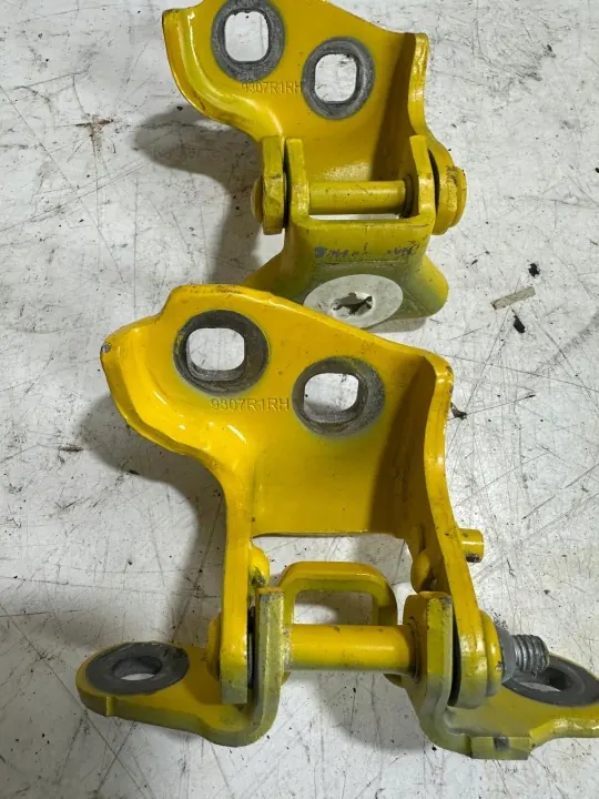 Bisagras Puerta Renault 5 E-Tech OEM 9307R1RH 6755R1LH image 3