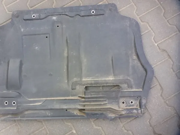Volkswagen OE Motorplåt 5K0825901B image 4