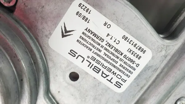 Actuateur de hayon Citroen C5 III X7 OEM 9687913180543 image 3