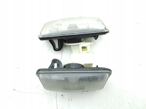 Luz de matrícula Toyota GT86 2013 OEM AMD216077 image 4
