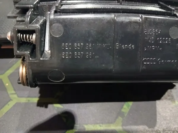 Audi A4 B6/B7 Achter Asbak OEM 8E0857961A image 4