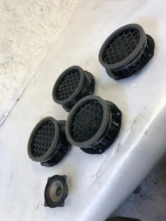 Skoda Soundsystem OEM 3V0035411J - Gebraucht image 2