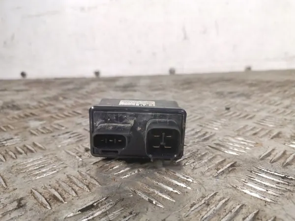 Relais d'essuie-glace Subaru Forester OEM FBZ14977 image 3