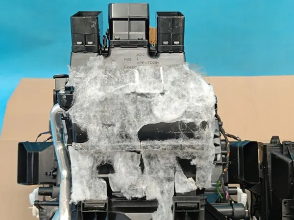 VW PASSAT B9 VARIANT 2.0 TDI 110KW 2024 VERWARMING image 8