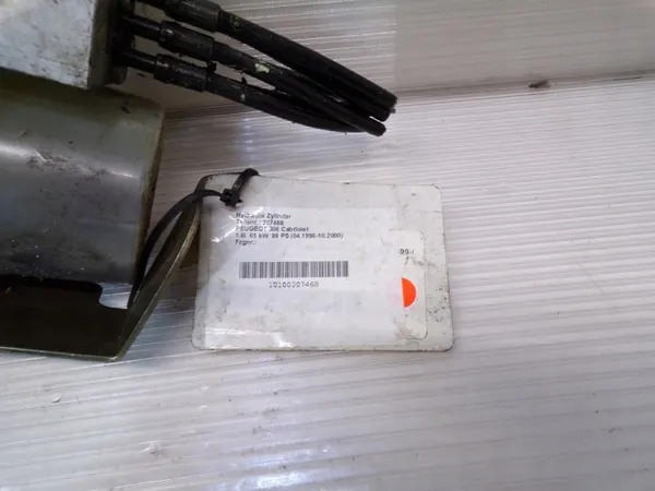 Peugeot 306 Cabrio dakpomp OEM 1515-21-94 image 3