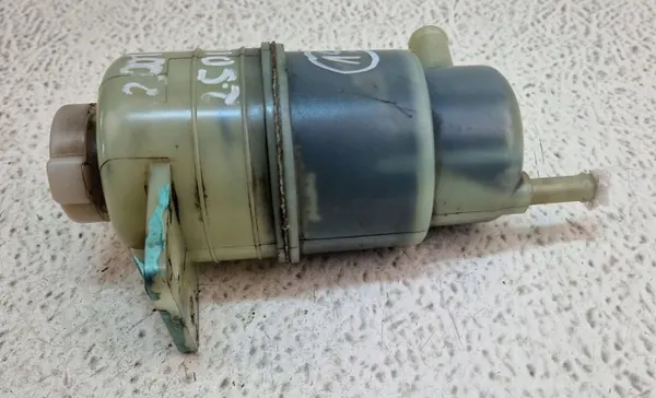 Réservoir de direction L200IV Mitsubishi - Pièce OEM image 3