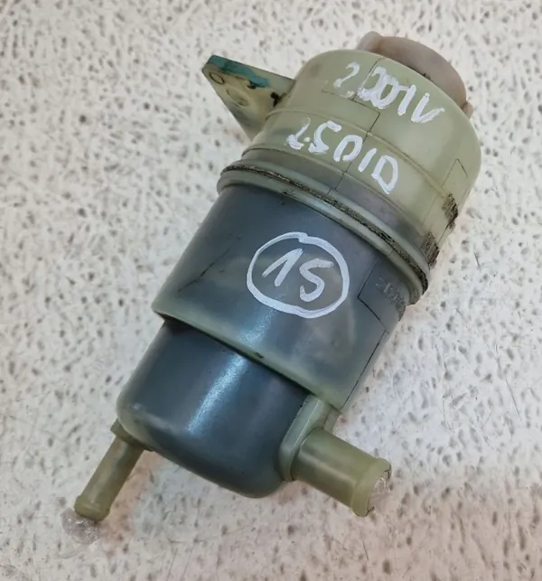Réservoir de direction L200IV Mitsubishi - Pièce OEM image 4