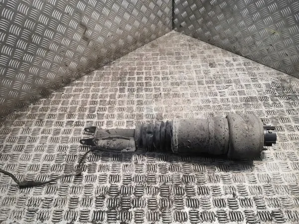 Mercedes-Benz E W211 Främre högra stötdämpare image 3