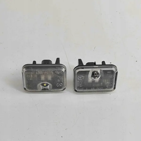 Kennzeichenleuchte Mazda CX-30 2023 OEM DFR551270E image 2