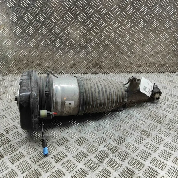 OEM 6890329 Linker achterasluchtvering BMW iX image 3