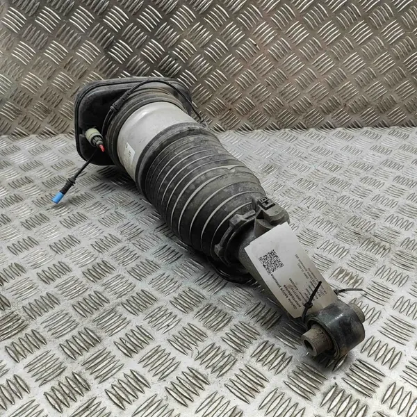 OEM 6890329 Linker achterasluchtvering BMW iX image 4