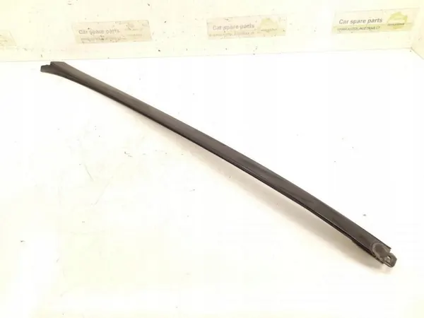 Mercedes-Benz C W204 2011 Framruta list OEM A2046902062 image 4