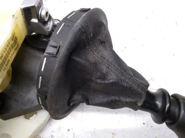 VW Versnellingsmechanisme OEM 7H0711025H image 3