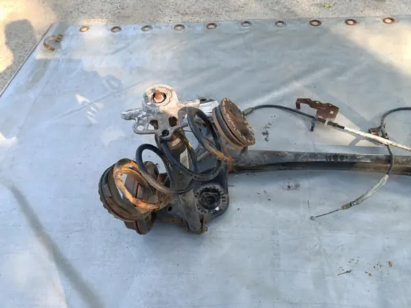 Fiat Punto Grande Evo takajousipalkki OEM image 3