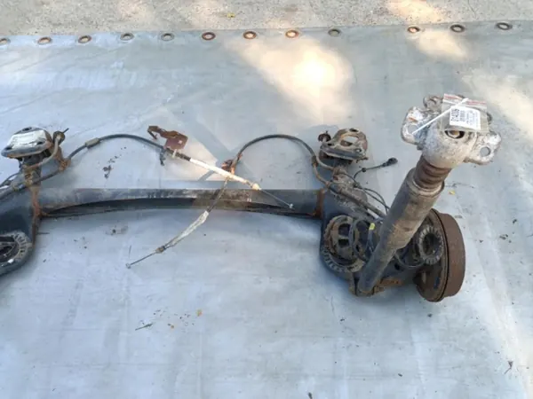 Fiat Punto Grande Evo takajousipalkki OEM image 4