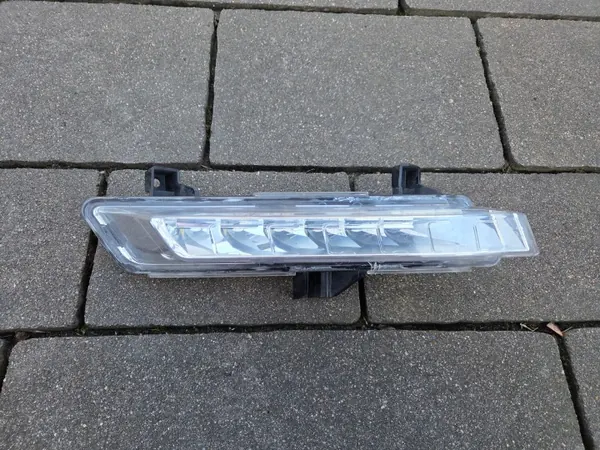 Luz LED DRL derecha Renault Clio IV OEM 266007864R image 2