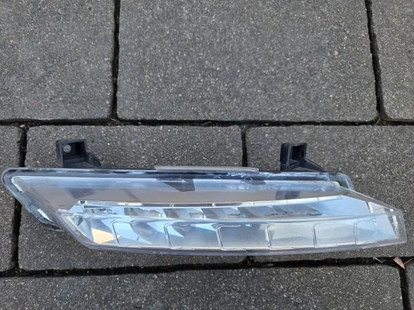 Luz LED DRL derecha Renault Clio IV OEM 266007864R image 4