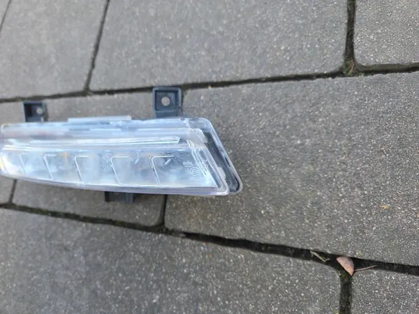 Luz LED DRL derecha Renault Clio IV OEM 266007864R image 5