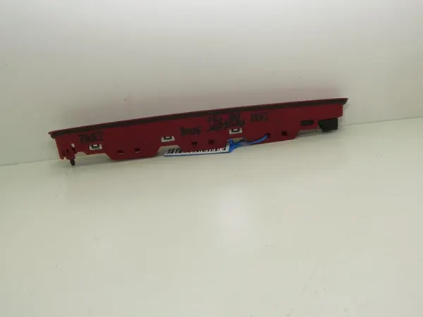 Luz de Travão Traseira OEM 360170257 para Peugeot 3008 image 5