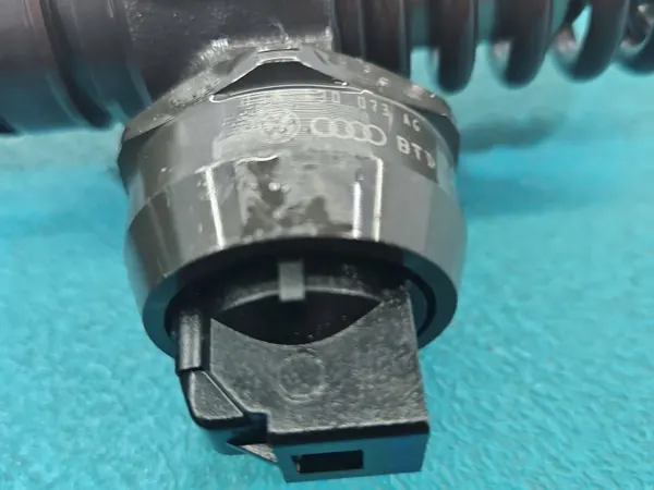 Pompe à lave-glace OEM 0414720215 pour 1.9 TDI image 3