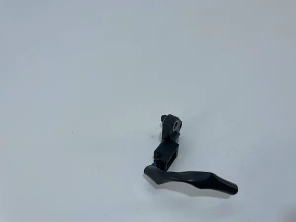 Sensor de impacto Mazda CX-5 OEM K123-57K1X 2017- image 3