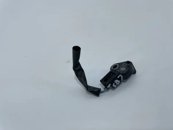 Sensor de impacto Mazda CX-5 OEM K123-57K1X 2017- image 5