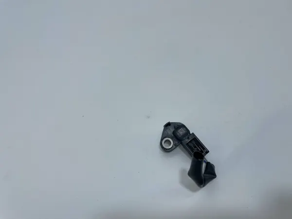 Sensor de impacto Mazda CX-5 OEM K123-57K1X 2017- image 8