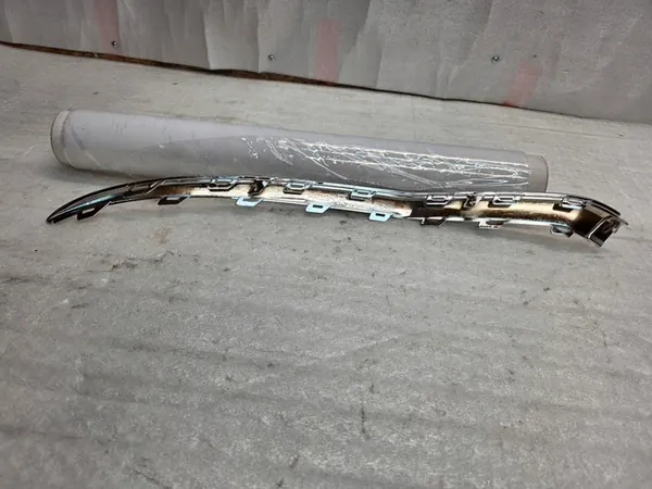 Kromilista Etupuskuri VW T-Roc Oikea 2GA853712B image 4