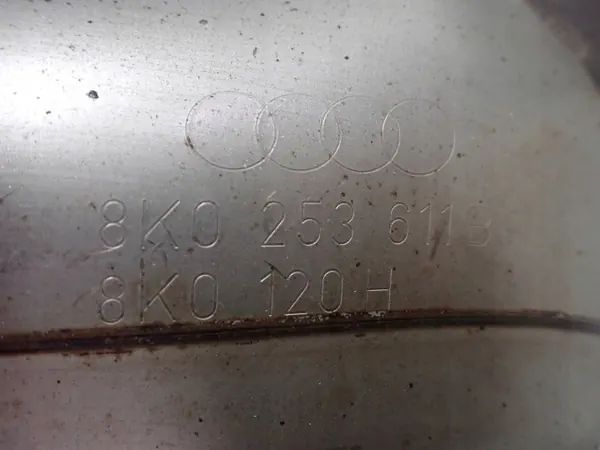 Audi A7 3.0 TDI Rechter Auspufftopf OEM 8K0253611B image 4