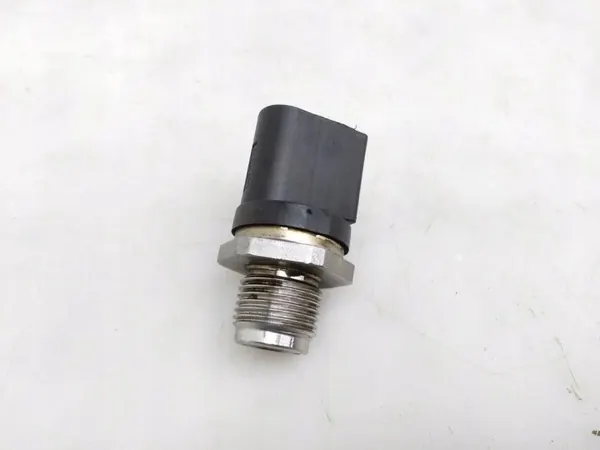 Bränsletrycksensor OEM 0281006453 för BMW 3.0d image 3