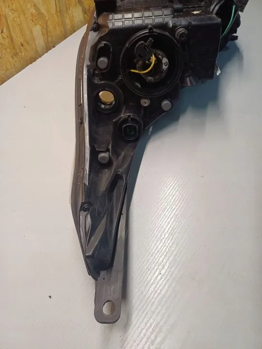 Faros Derecho Kia Ceed Xenon LED 12-15 Europa 92102-A2020 image 10