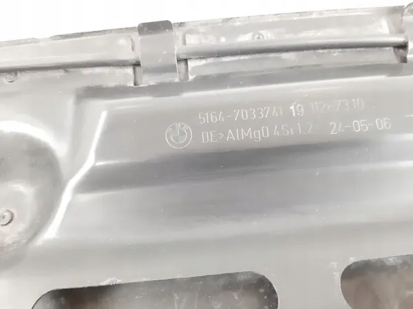 BMW 5 E60 E61 2006 Radiator Grilles image 9