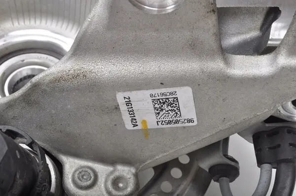 Porsche 718 Cayman 982 2.0 Mozzo Posteriore Destro OEM image 8