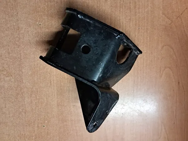 Suporte da bomba de direção Mercedes W108 W111 image 3