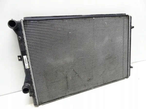 Gebrauchter Wasserkühler OEM 5K0121251J für Audi TT 8J image 3