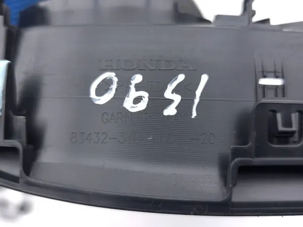 Honda ZR-V 2024 juomakuppiteline OEM 834323Y0H020 image 7