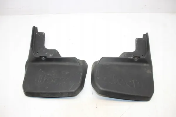 OEM 82210232 Salpicaderos traseros Jeep Wrangler JK image 2