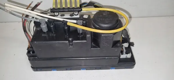 Central Locking Pump Mercedes-Benz E W210 OE image 1