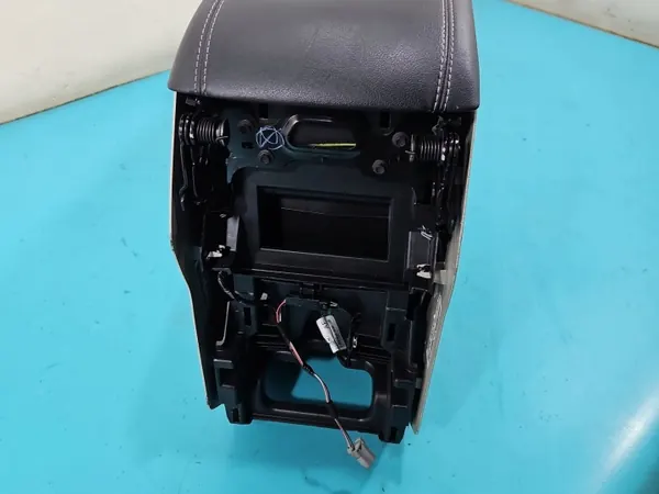 Reposabrazos túnel OEM EM2B-R060B44-A para Ford Edge II 2014-2018 image 10