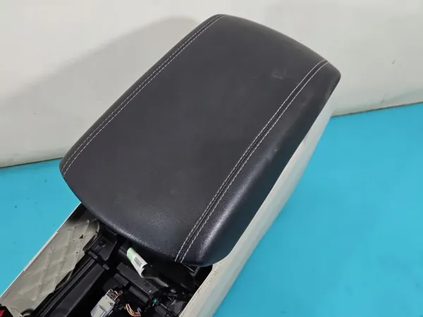 Reposabrazos túnel OEM EM2B-R060B44-A para Ford Edge II 2014-2018 image 4