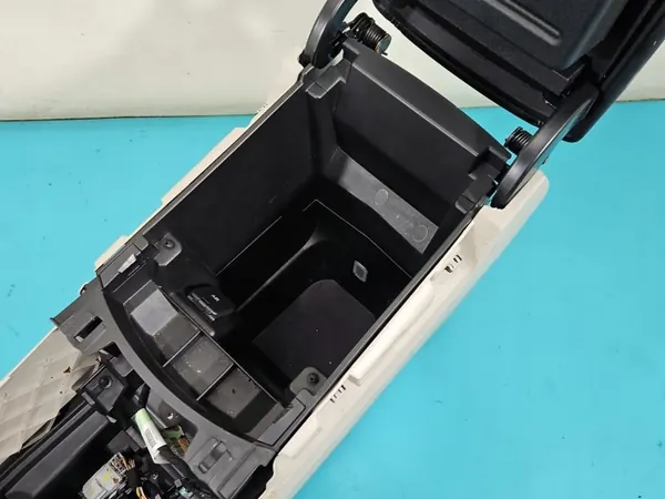 Reposabrazos túnel OEM EM2B-R060B44-A para Ford Edge II 2014-2018 image 6