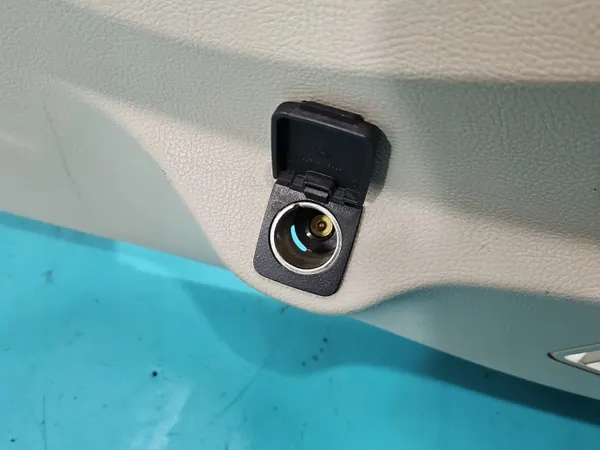 Reposabrazos túnel OEM EM2B-R060B44-A para Ford Edge II 2014-2018 image 9