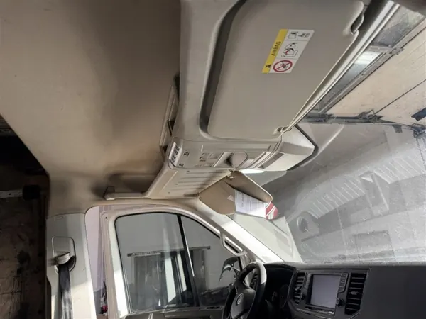 Techo Bajo OEM + Estante + Viseras MAN TGE VW Crafter image 3