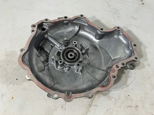 Toyota Auris II 1.8 Hybrid Vaihteiston kansi OEM image 4