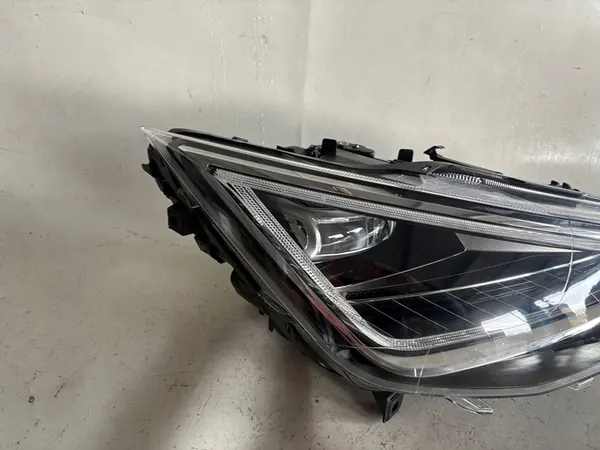 Lanterna LED direita Seat Ibiza V 6F1941774 image 5