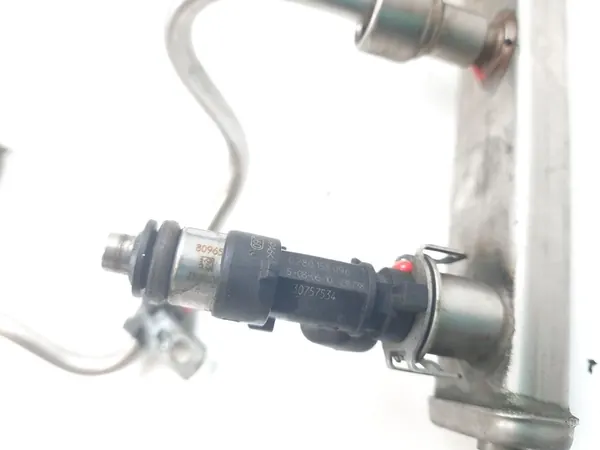 Bränsleled VOLVO 2.5i 0280158096 image 8