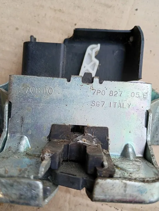 BAKLUCKA SHARAN 7N TOUAREG II 7P 7P0827505E image 4