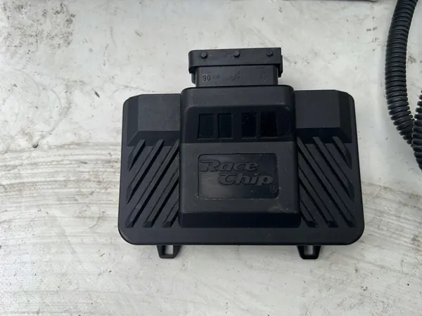 Race Chip Ultimate Boîtier Chiptuning Audi VW 2.0TFSI 3.0TFSI image 2